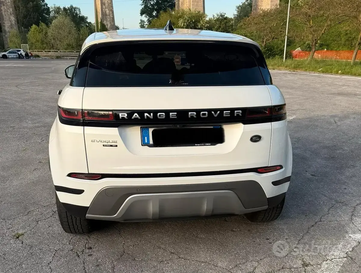Usata Land Rover Range Rover evoque 150 CV (110 kW) 2020 Bianco SUV