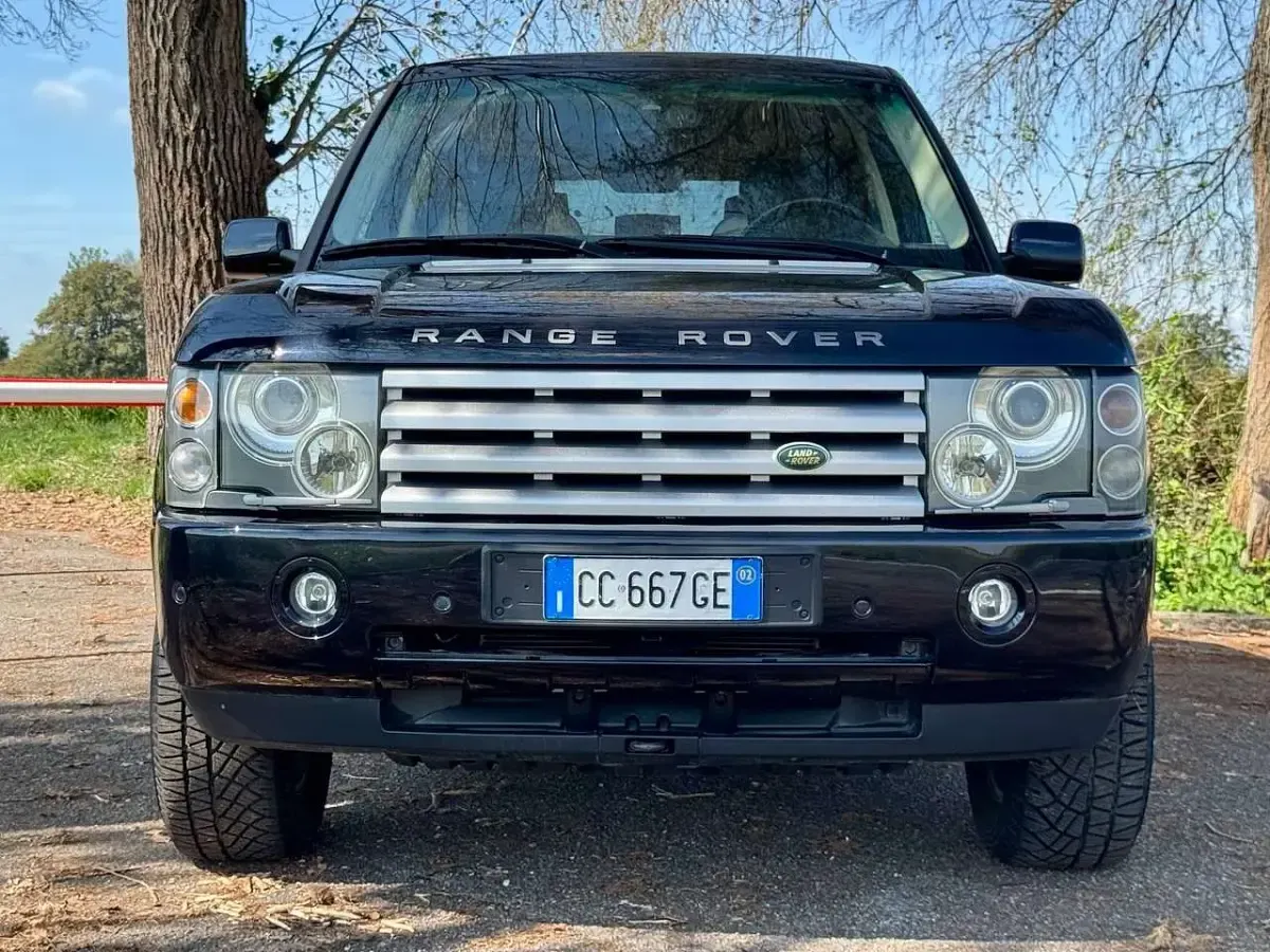 Usata Land Rover Range Rover Vogue 286 CV (210 kW) 2002 Blu/azzurro SUV