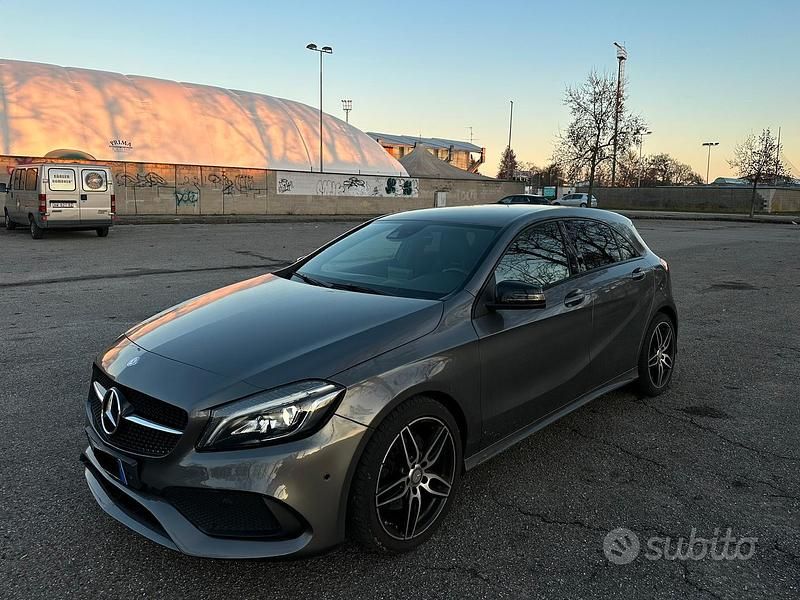 Grigio Usata 2016 Mercedes A220 Premium Plus Tre volumi | 14.900 € (Super prezzo) - Immagine 1/4