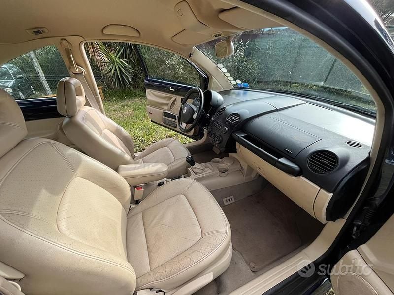 Usata VW New Beetle 116 CV (85 kW) 1999 Utilitaria