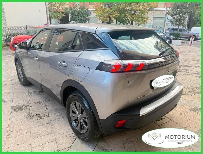 Usata Peugeot 2008 Active 110 CV (80 kW) 2023 Grigio SUV
