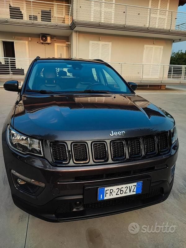 Usata Jeep Compass 140 CV (102 kW) 2018 Grigio SUV