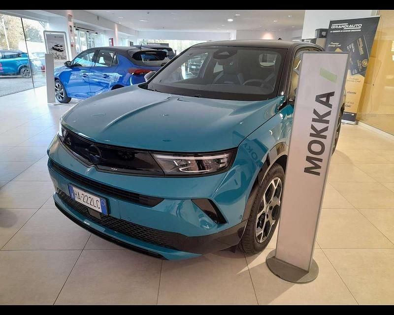 Verde Nuova 2025 Opel Mokka SUV | 28.300 € (Molto cara) - Immagine 1/4