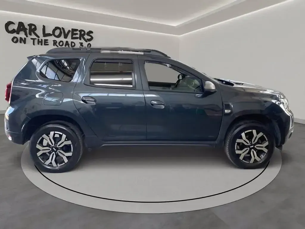 Usata Dacia Duster Journey 101 CV (74 kW) 2023 Kna grigio cometa met SUV