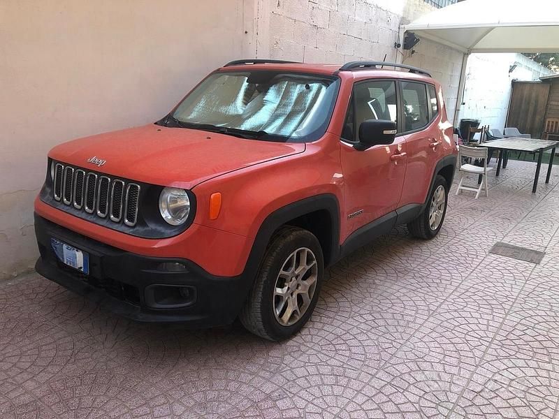 Usata Jeep Renegade Limited 140 CV (102 kW) 2015 SUV