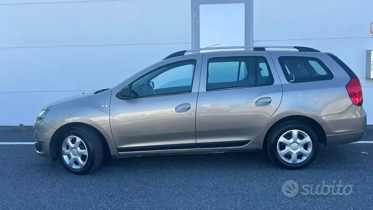 Usata Dacia Logan MCV Lauréate 75 CV (55 kW) 2015 Marrone Station wagon