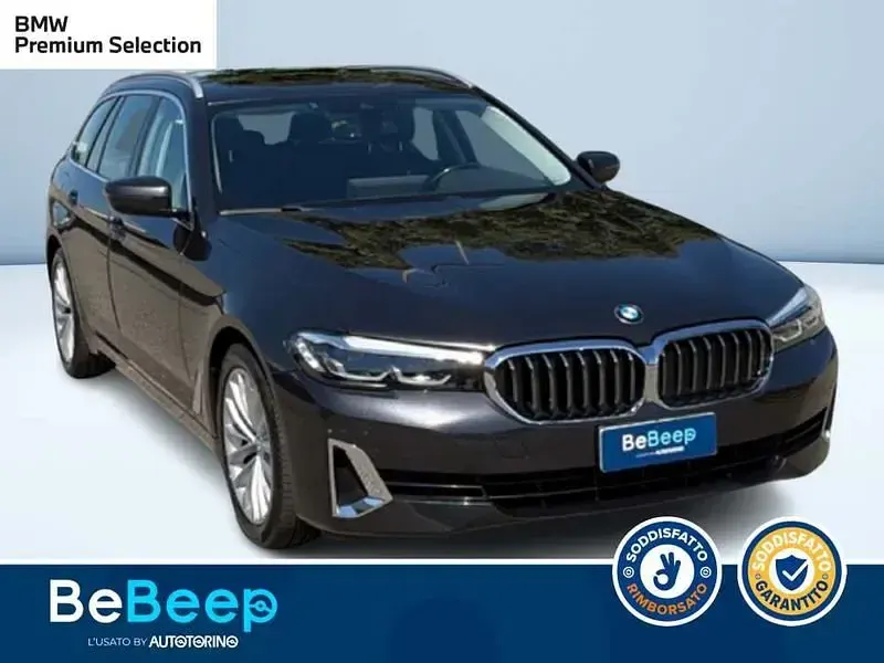 Usata BMW 520 Luxury Line 190 CV (139 kW) 2021 Grigio metallizzato Berlina