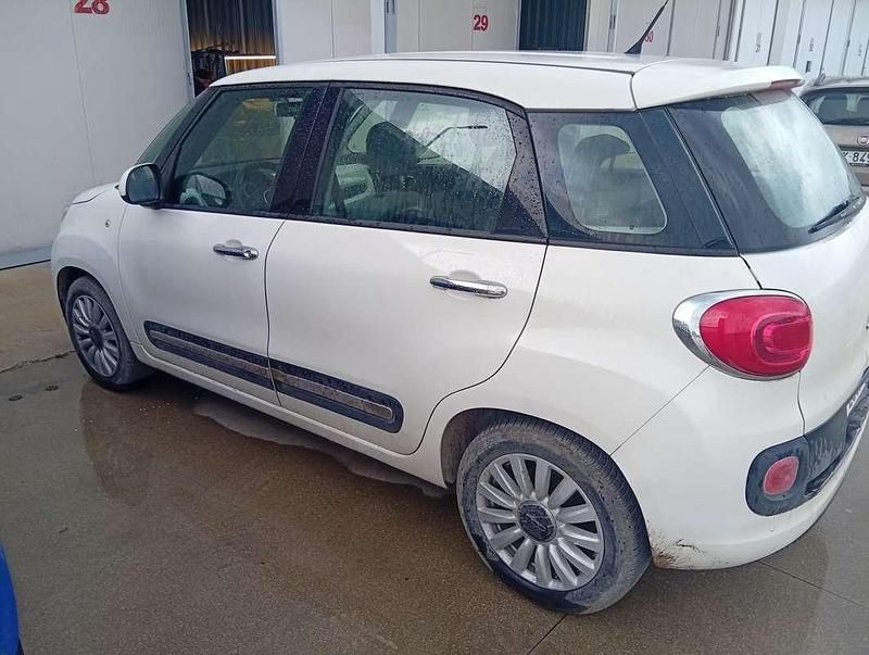 Usata Fiat 500L Lounge 95 CV (69 kW) 2015 Bianco Monovolume