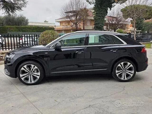 Usata Audi Q8 S-Line 286 CV (210 kW) 2018 Nero SUV
