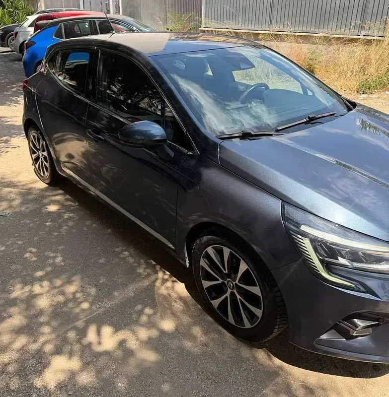Usata Renault Clio V Intens 101 CV (74 kW) 2020 Grigio Berlina