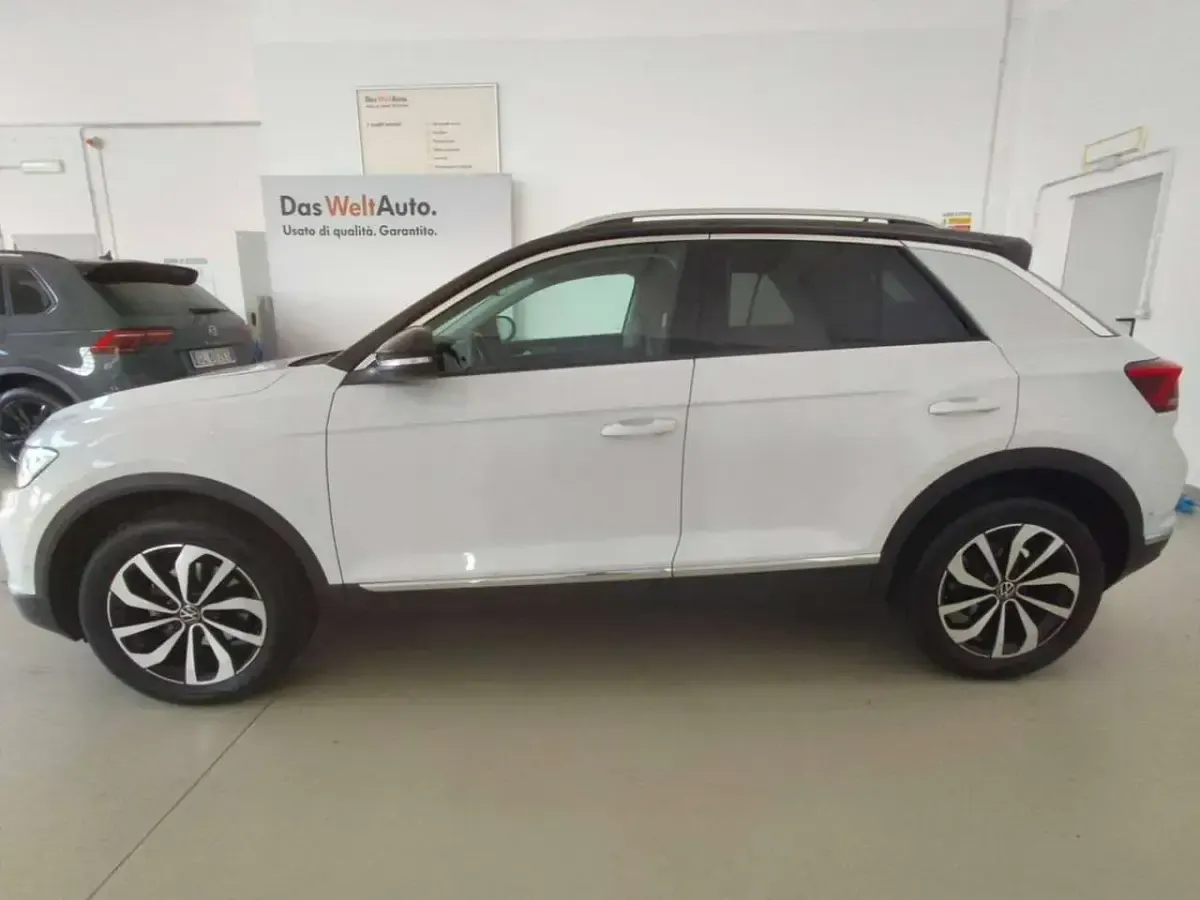 Usata VW T-Roc Style 150 CV (110 kW) 2023 Pure white SUV