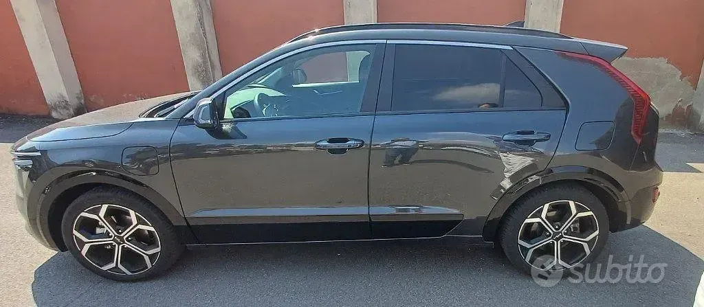 Usata Kia Niro Style 105 CV (77 kW) 2022 Grigio SUV