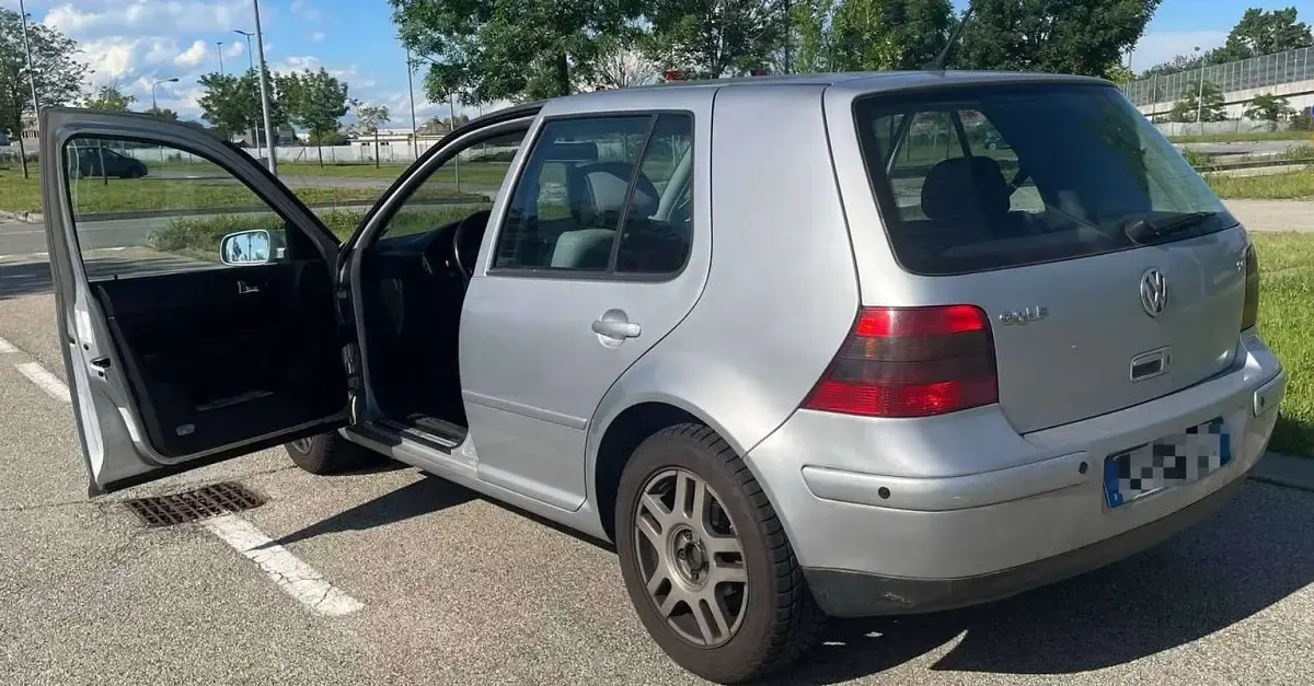 Usata VW Golf IV Comfortline 105 CV (77 kW) 2002 Grigio Berlina