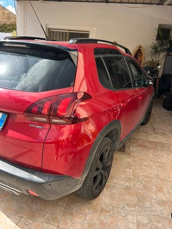 Usata Peugeot 2008 GT-line 102 CV (75 kW) 2019 Rosso SUV