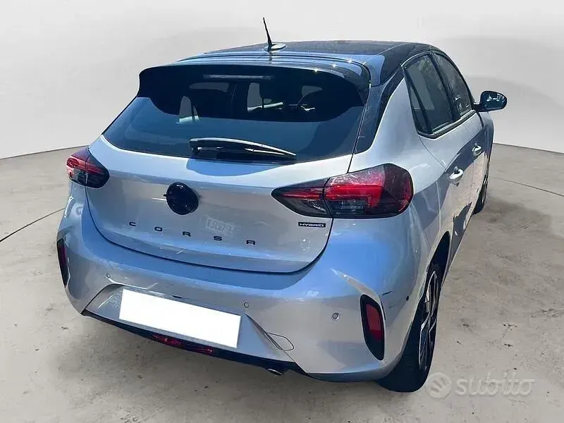 Usata Opel Corsa 100 CV (73 kW) 2025 Grigio Utilitaria