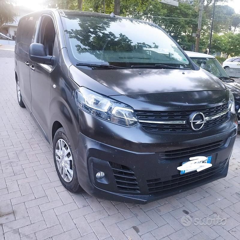 Usata Opel Vivaro 102 CV (75 kW) 2020 Nero Monovolume