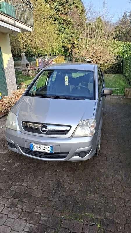 Usata Opel Meriva Cosmo 90 CV (66 kW) 2008 Monovolume