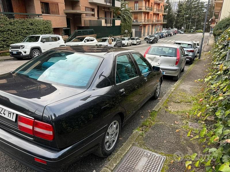 Begagnad Lancia Kappa 155 HK (114 kW) 1997 Svart Sedan