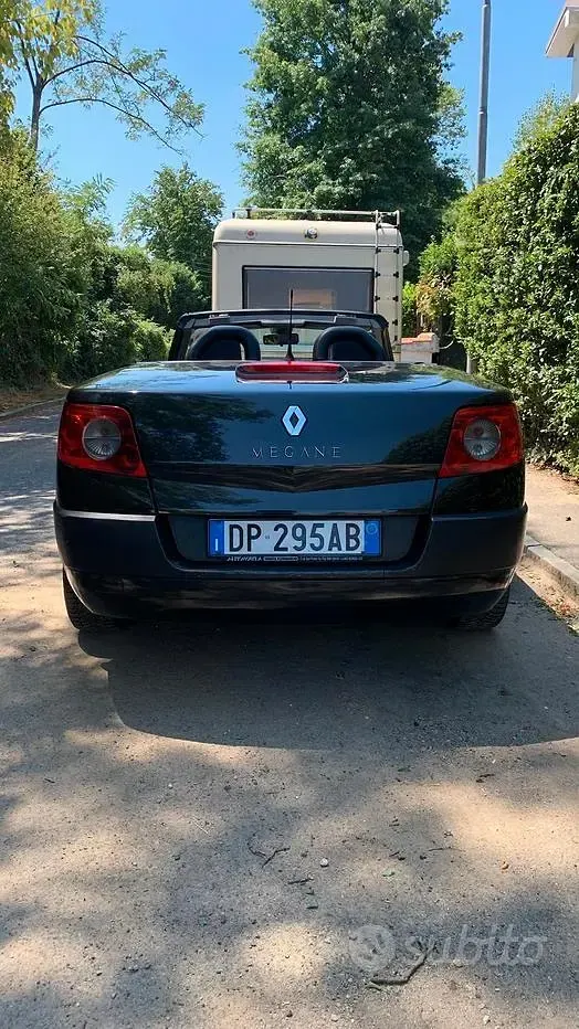 Usata Renault Mégane Cabriolet 106 CV (77 kW) 2008 Nero Cabrio