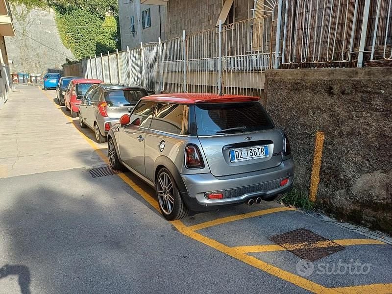 Usata Mini Cooper S 184 CV (135 kW) 2010 Grigio Utilitaria