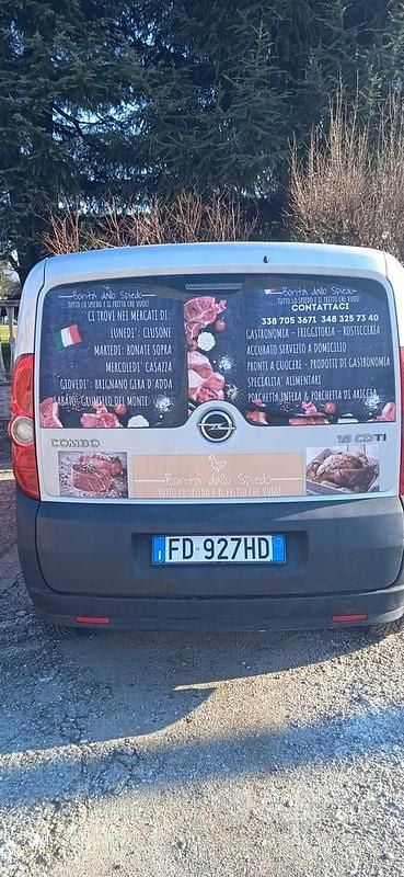 Usata Opel Combo 105 CV (77 kW) 2016 Grigio Monovolume