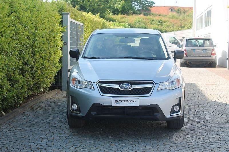 Usata Subaru XV 114 CV (83 kW) 2016 Argento SUV