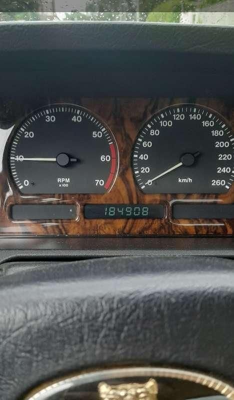 Usata 1992 Jaguar XJ6 Sovereign Tre volumi | 2500 € - Immagine 1/4