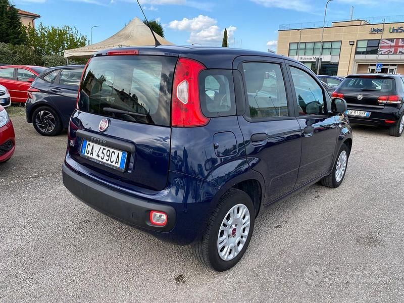 Begagnad Fiat Panda Easy 69 HK (50 kW) 2020 Blå Halvkombi