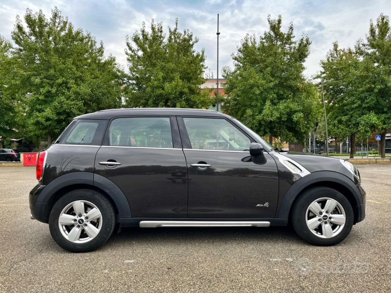 Usata Mini Cooper D Countryman 111 CV (81 kW) 2016 Grigio SUV