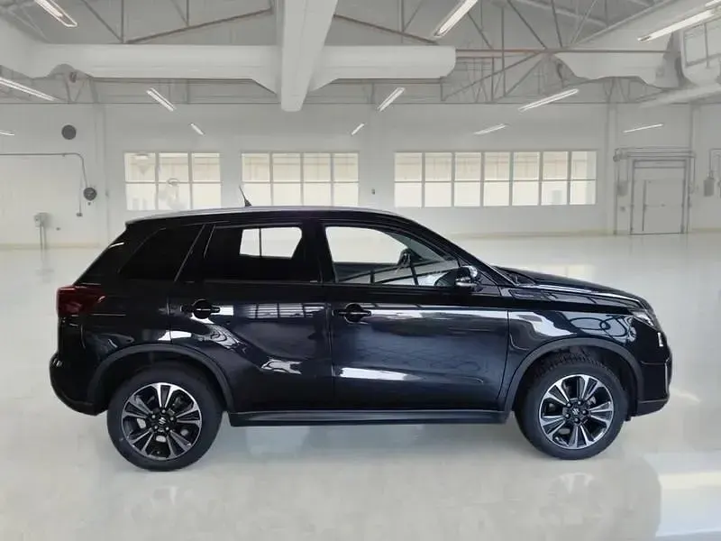 Usata Suzuki Vitara 102 CV (75 kW) 2023 Nero SUV