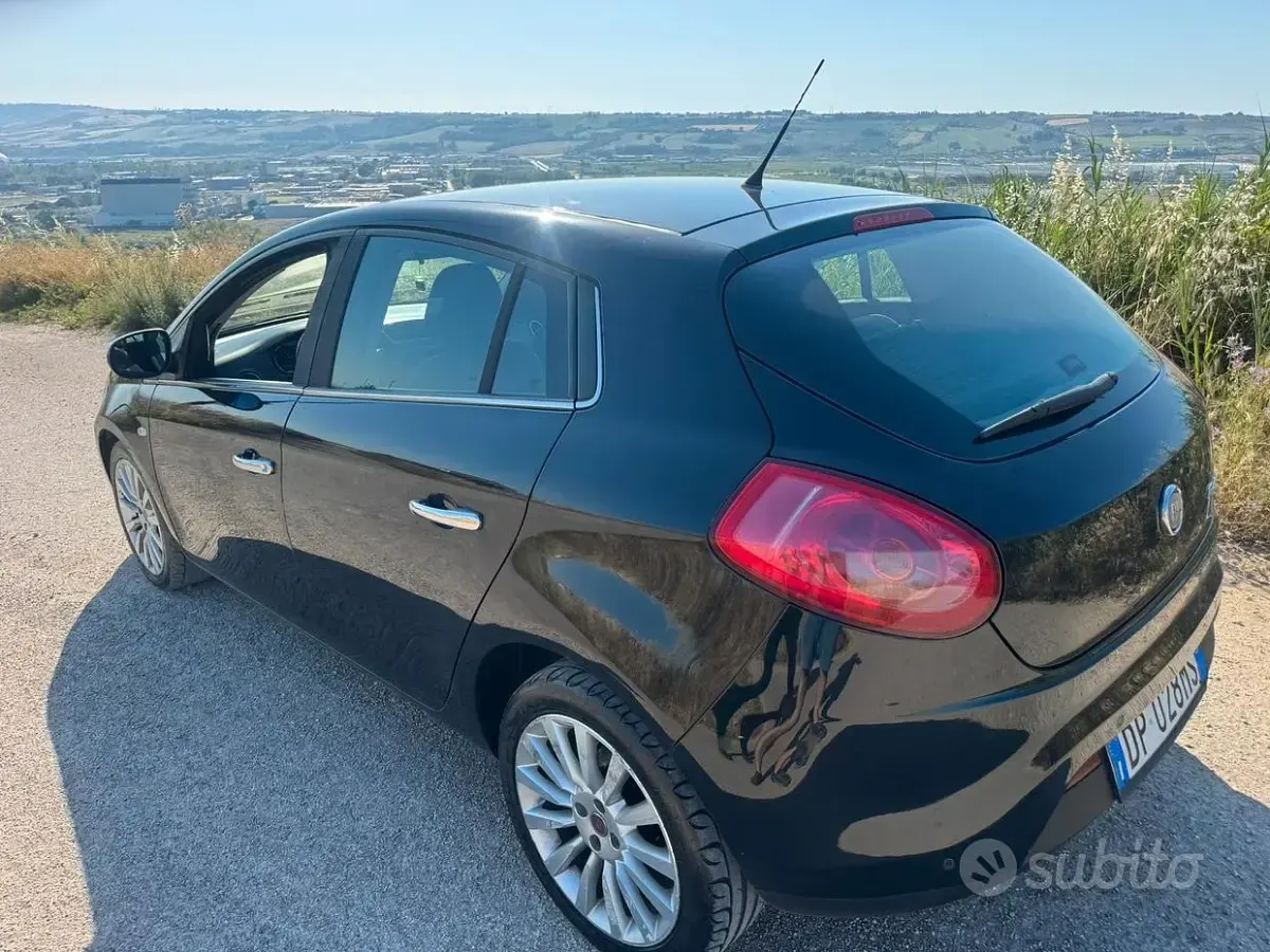 Usata Fiat Bravo 120 CV (88 kW) 2008 Nero Utilitaria
