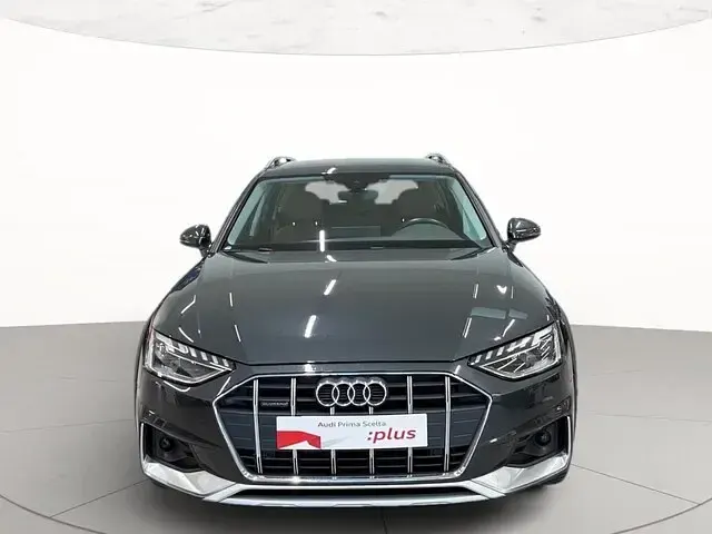 Usata Audi A4 Allroad Business 286 CV (210 kW) 2022 Grigio manhattan metallizzato Station wagon