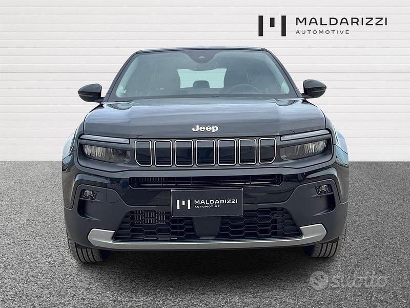 Usata Jeep Avenger Altitude 110 CV (80 kW) 2025 Nero SUV