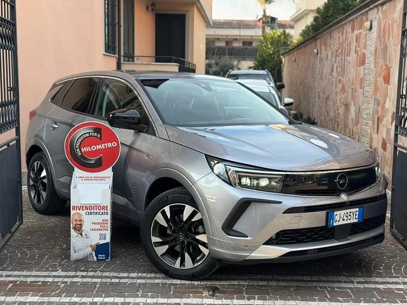 Usata Opel Grandland X Ultimate 131 CV (96 kW) 2022 Argento SUV