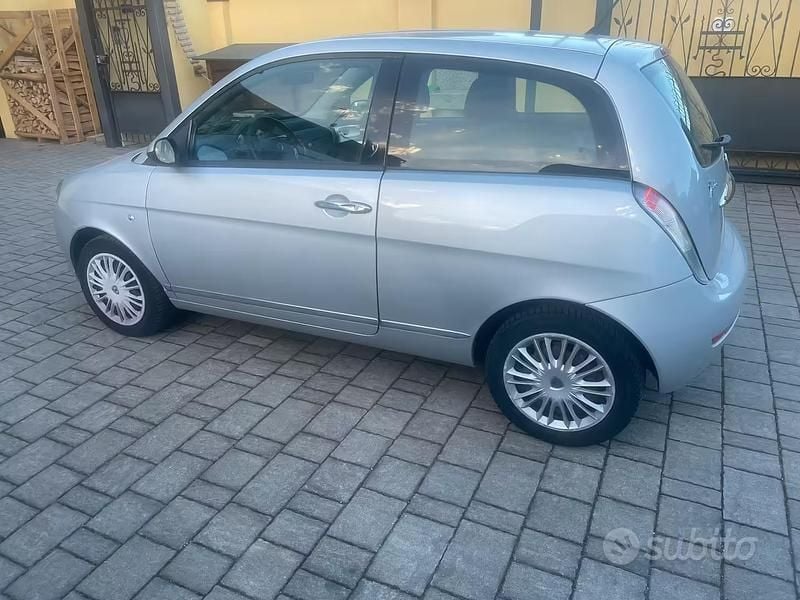Usata Lancia Ypsilon 2007 Grigio Utilitaria