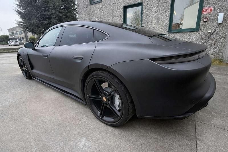 Usata Porsche Taycan 4S Performance Package 419 kW (571 CV) 2022 Nero Berlina