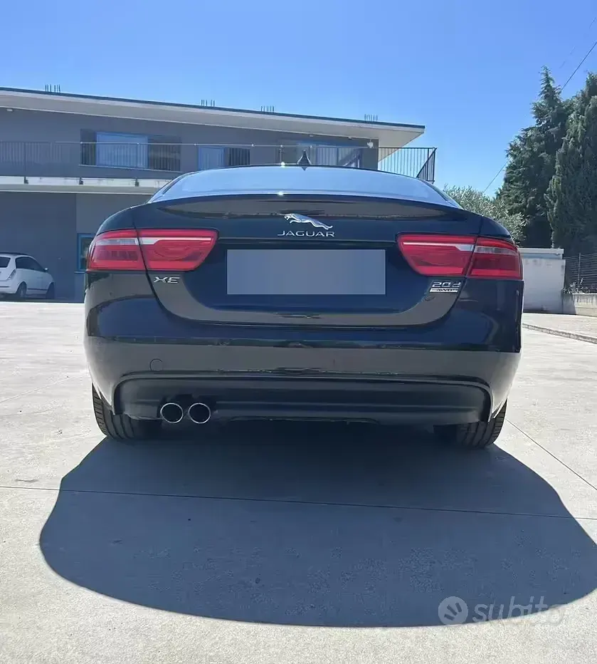 Usata Jaguar XE Prestige 180 CV (132 kW) 2016 Nero Berlina