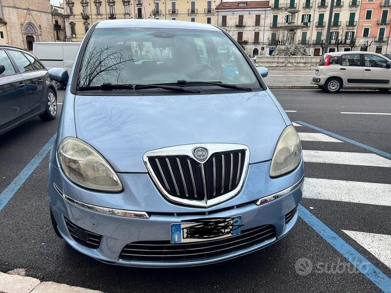 Usata 2009 Lancia Musa Monovolume | 2400 € (Super prezzo) - Immagine 1/4