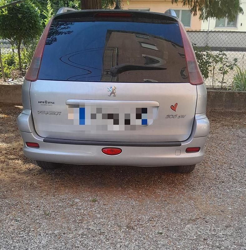 Usata Peugeot 206 75 CV (55 kW) 2006 Grigio Station wagon