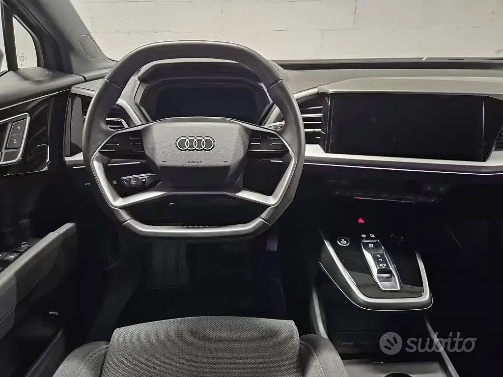 Usata Audi Q4 Sportback e-tron Design 77 kW (105 CV) 2024 Grigio SUV