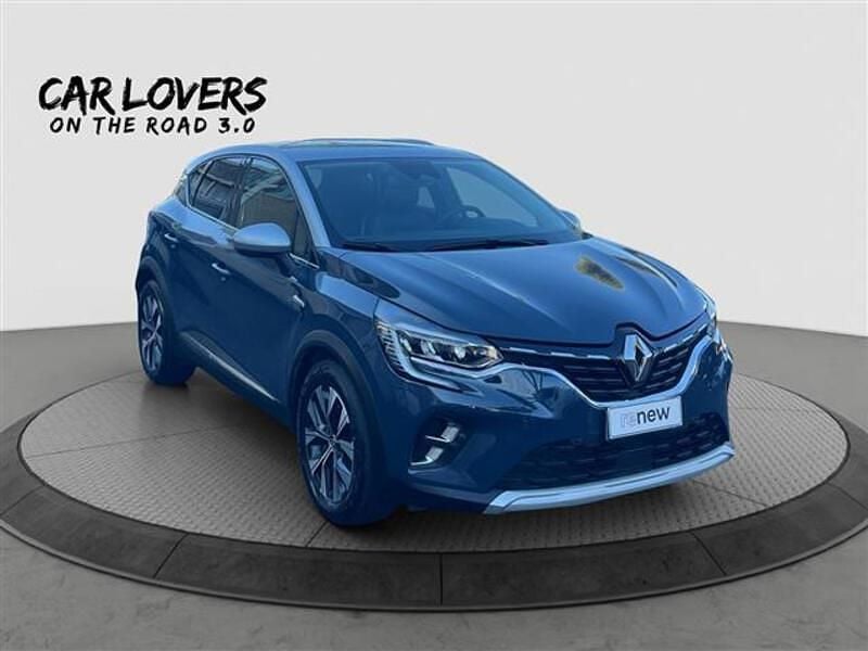 Usata Renault Captur Techno 145 CV (106 kW) 2023 Blu scuro SUV