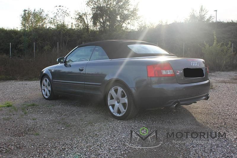 Usata Audi A4 343 CV (252 kW) 2005 Giallo Cabrio