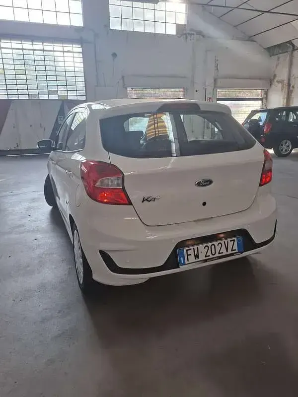 Usata Ford Ka Plus 71 CV (52 kW) 2019 Bianco Utilitaria