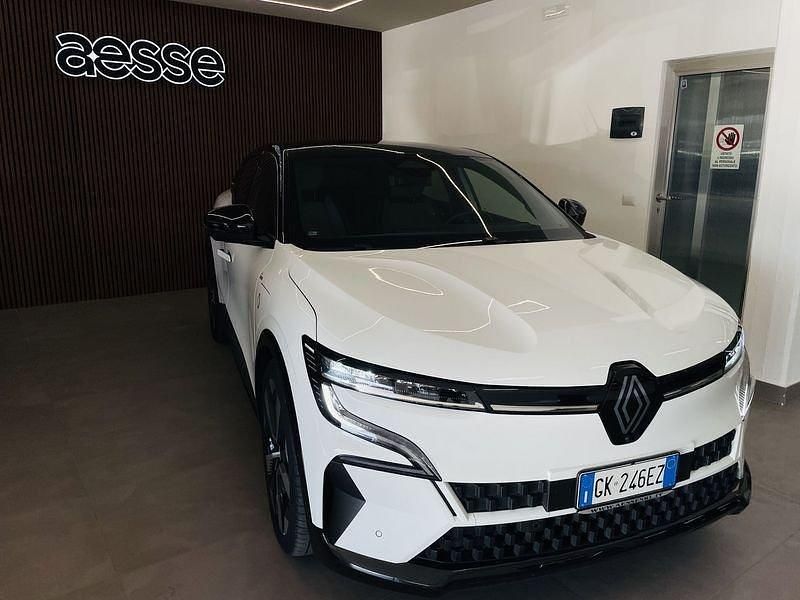 Usata Renault Megane E-Tech Techno 55 kW (75 CV) 2022 Bianco SUV