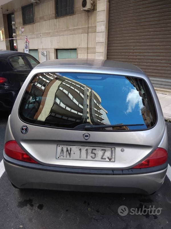 Usata Lancia Ypsilon 60 CV (44 kW) 1997 Utilitaria