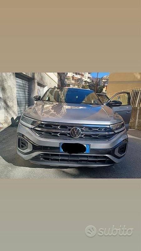Usata VW T-Roc R-line 110 CV (80 kW) 2023 Grigio SUV