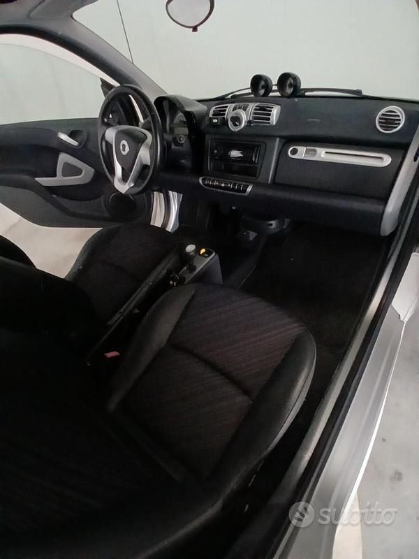 Usata 2014 Smart ForTwo Coupé Due volumi | 7500 € (Super prezzo) - Immagine 1/4
