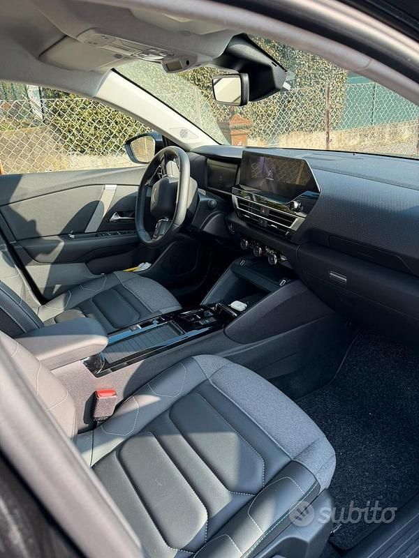 Usata Citroën C4 131 CV (96 kW) 2023 Nero SUV