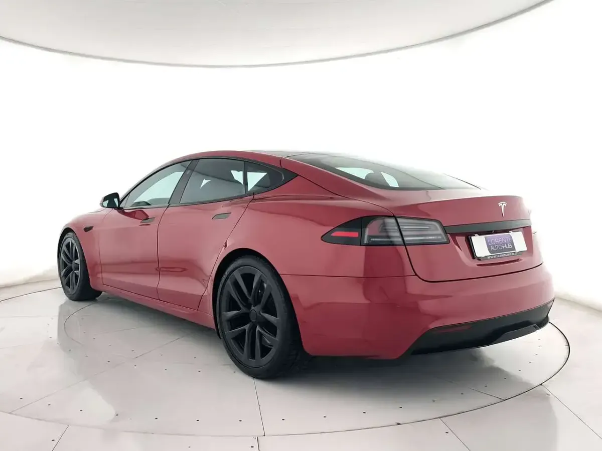 Usata Tesla Model S Performance 356 kW (485 CV) 2023 Rosso perlato Utilitaria