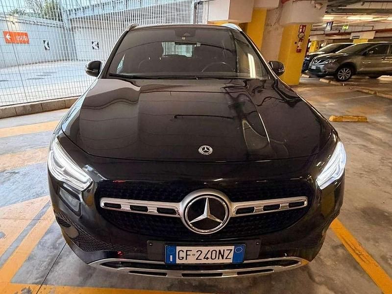 Usata Mercedes GLA200 Business 150 CV (110 kW) 2021 Nero SUV